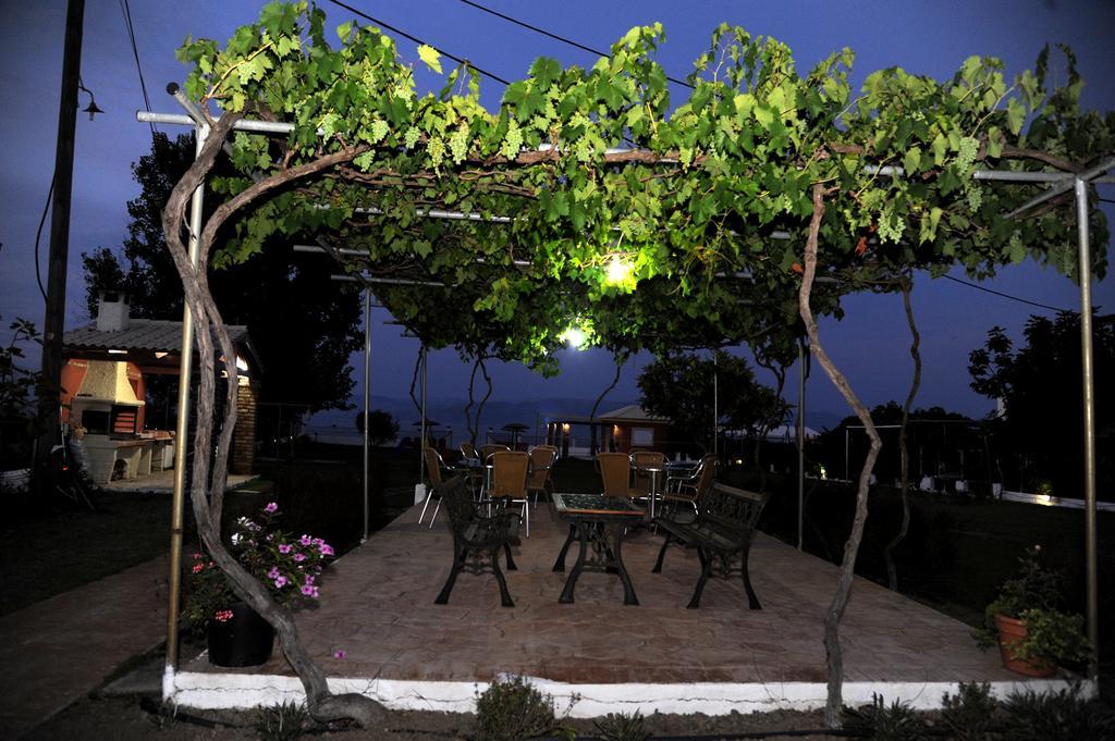Biscoutsis Apartments & Studios Kávos Dış mekan fotoğraf